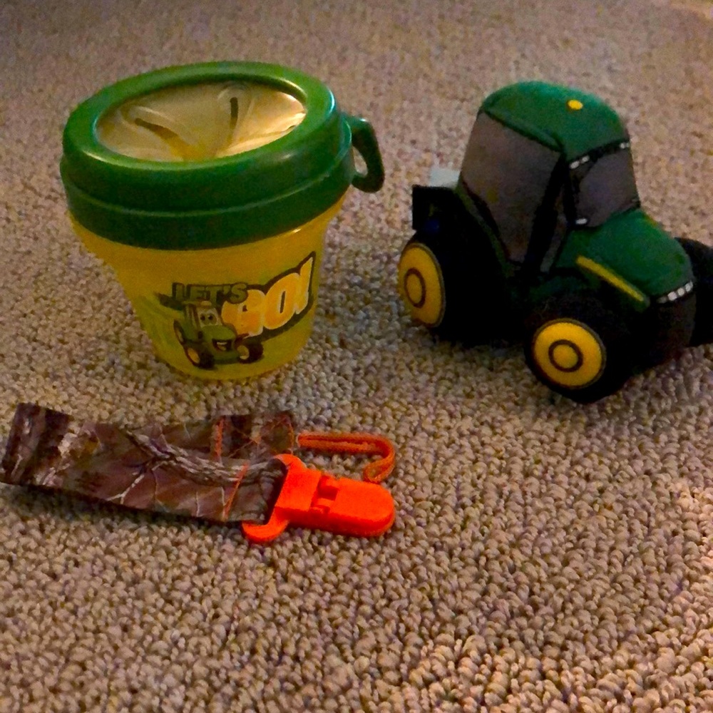 Tractor toy, snack container plus camo clip